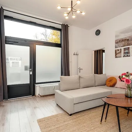 Apartament Schoenes Serviced In *